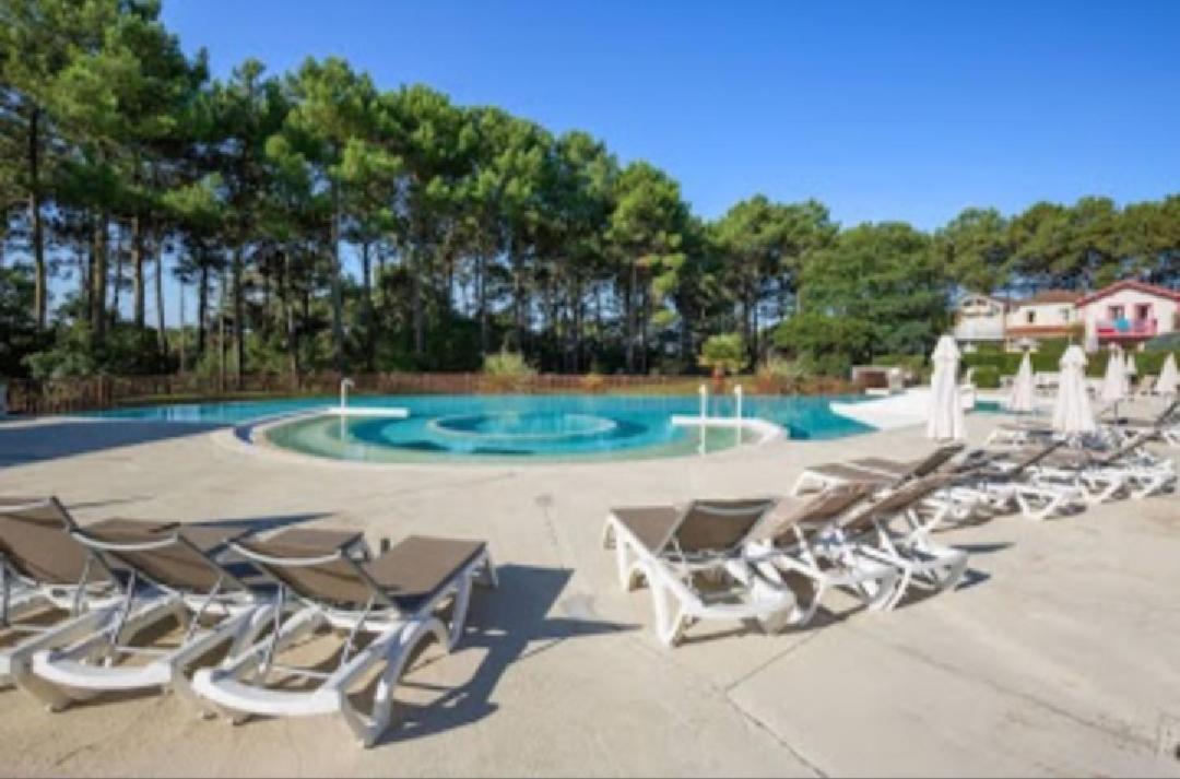 Holidays Resort Domaine Du Golf Piscine Chauffee D' Avril Au 1Er Octobre En Lisiere De Foret Avec Vue Sur La Pinede Lacanau-Ocean ภายนอก รูปภาพ